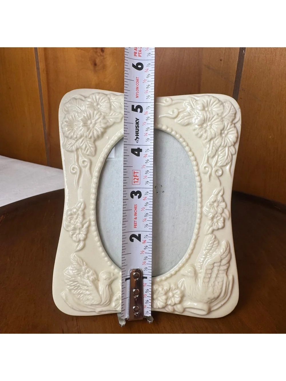 Vintage Cream Floral Oval Picture Frame 2.5 x 3.5 Cottagecore Decor